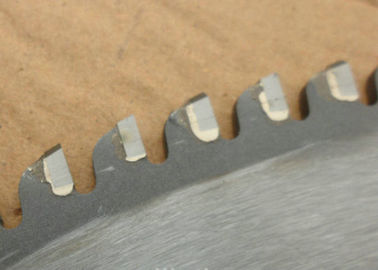 455/405 wolframu węglików spiekanych do cięcia metalu Piły tarczowe do potoku pojazdów