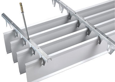 Wewnętrzne aluminiowe podwieszane liniowe metalowe płytki sufitowe z otwartymi komórkami do materiałów do dekoracji stacji metra