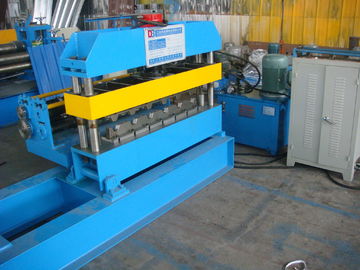 Cr12 Hydrauliczna maszyna do skrętu z prędkością linii od 0 do 10 m / min dla panelu dachowego łukowego
